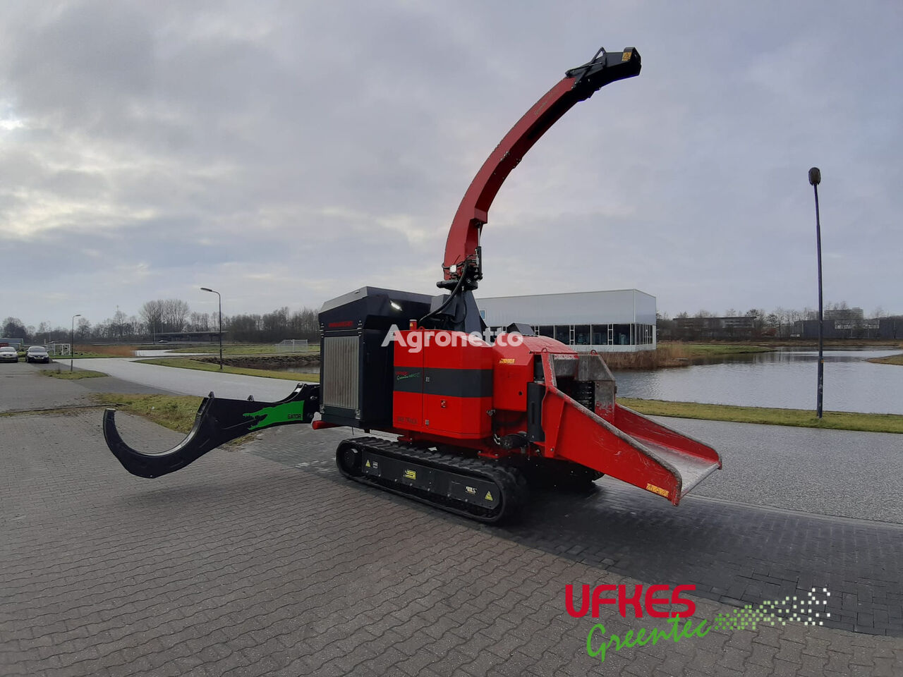 GreenTec 942 Track wood chipper