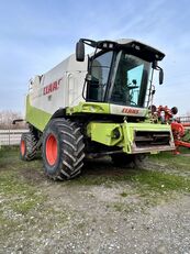 Claas Lexion 560 grain harvester