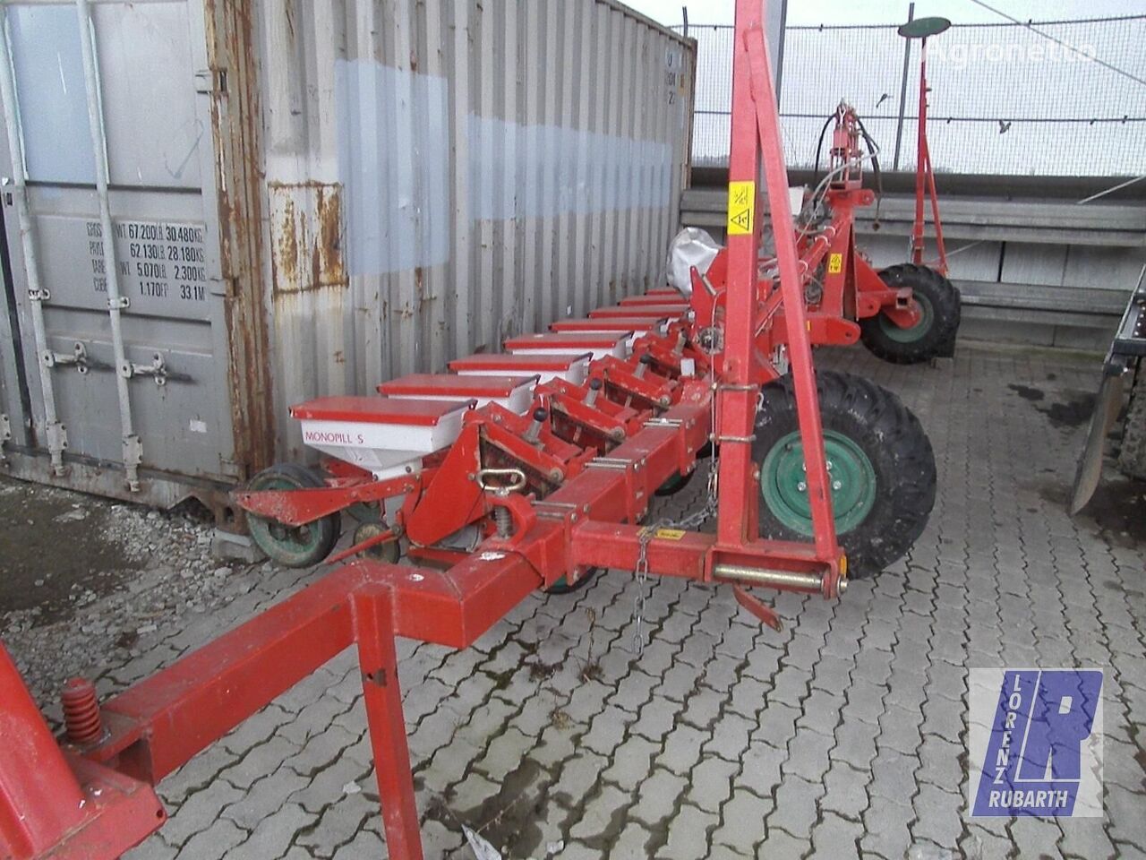 Weiste MONOPILL S 12 pneumatic precision seed drill