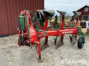 Kverneland E 8 reversible plough