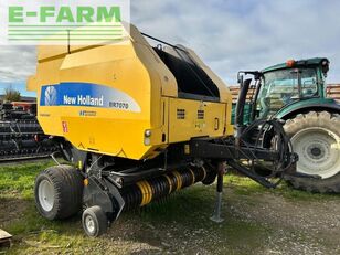 New Holland br 7070 cropcutter 2 square baler