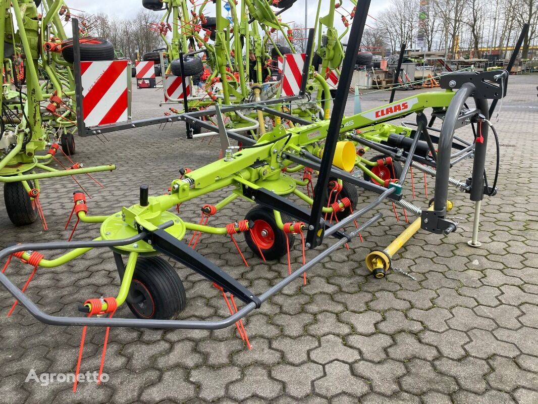 new Claas Volto 45 tedder
