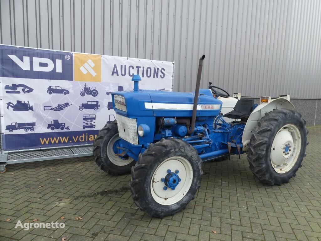 Ford 2000 4WD wheel tractor