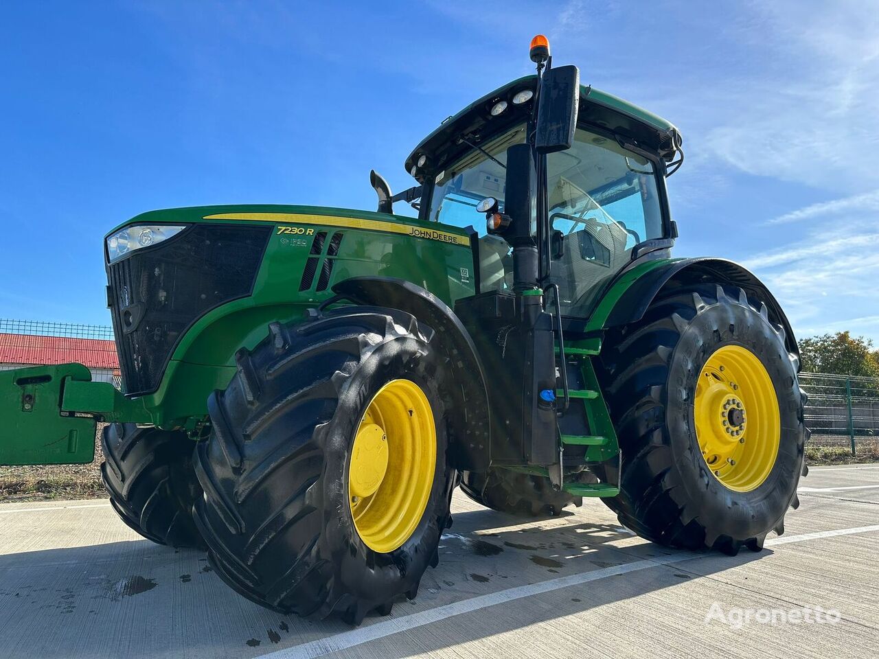 John Deere 7230R wheel tractor