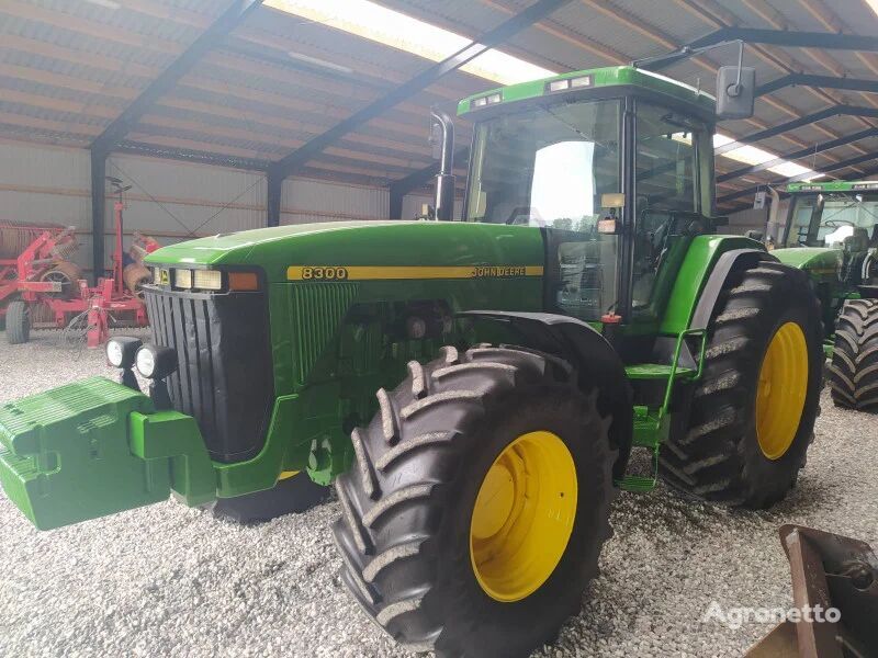 John Deere 8300 wheel tractor