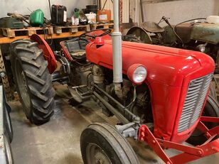 Massey Ferguson MF 35  wheel tractor